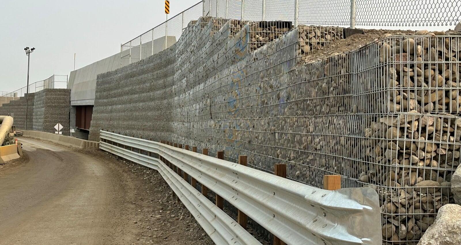 geosynthetic retaining wall MSE wall